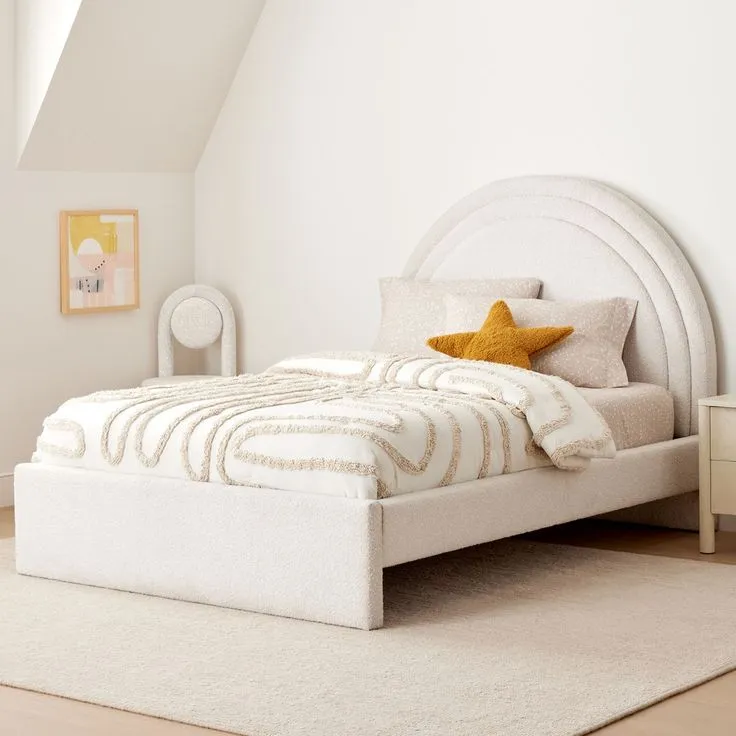 ARCHED BED